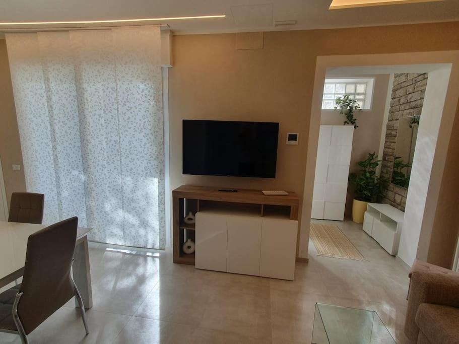 Lecci Al Mare Apartamento San Vincenzo Exterior foto